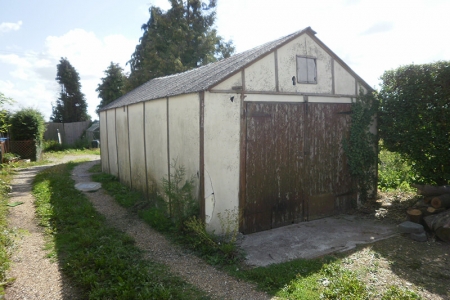 Asbestos removal Northampton garage